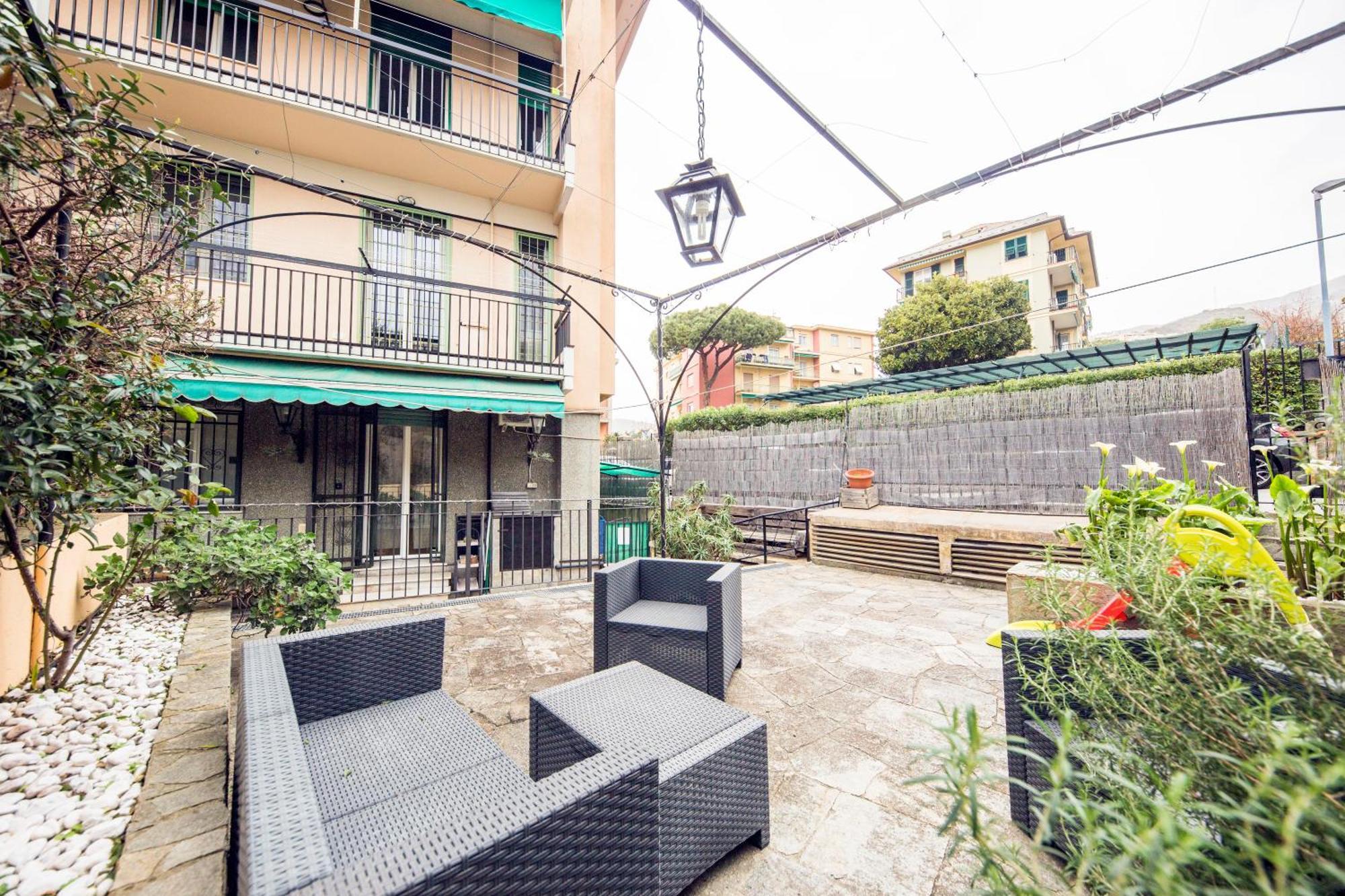Appartement Due Passi Dal Mare à Gênes Extérieur photo
